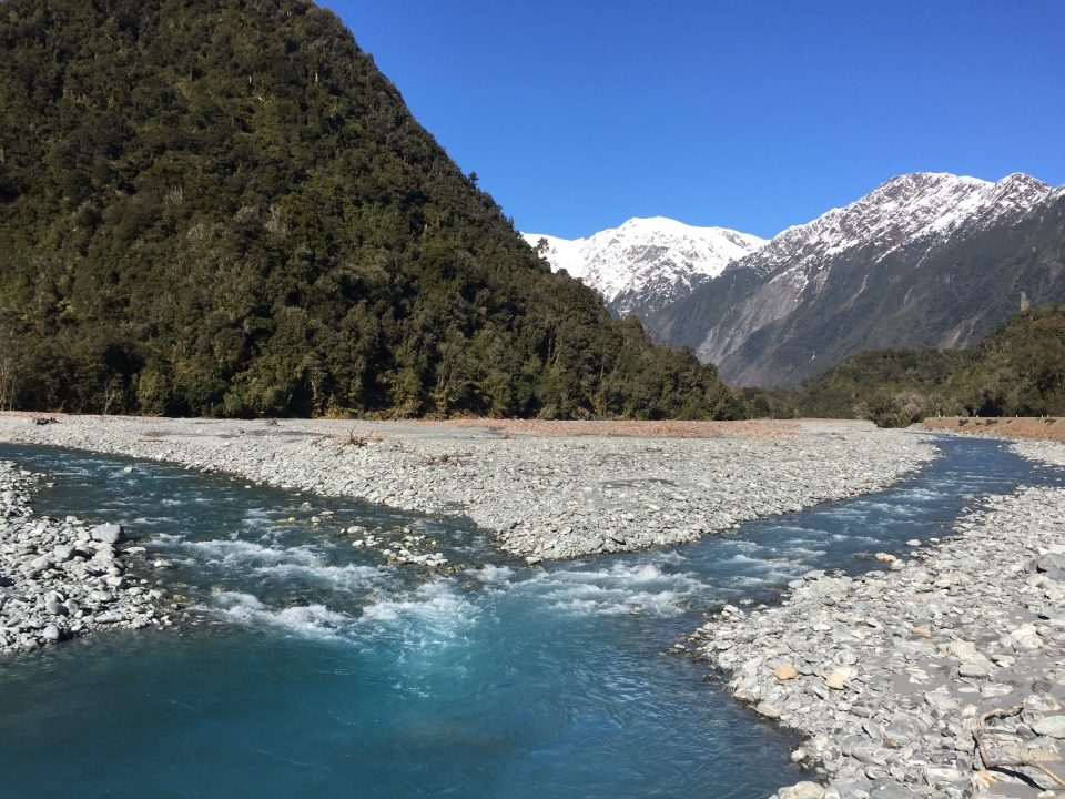 Movement along the Alpine Fault has uplifted the Southern Alps.