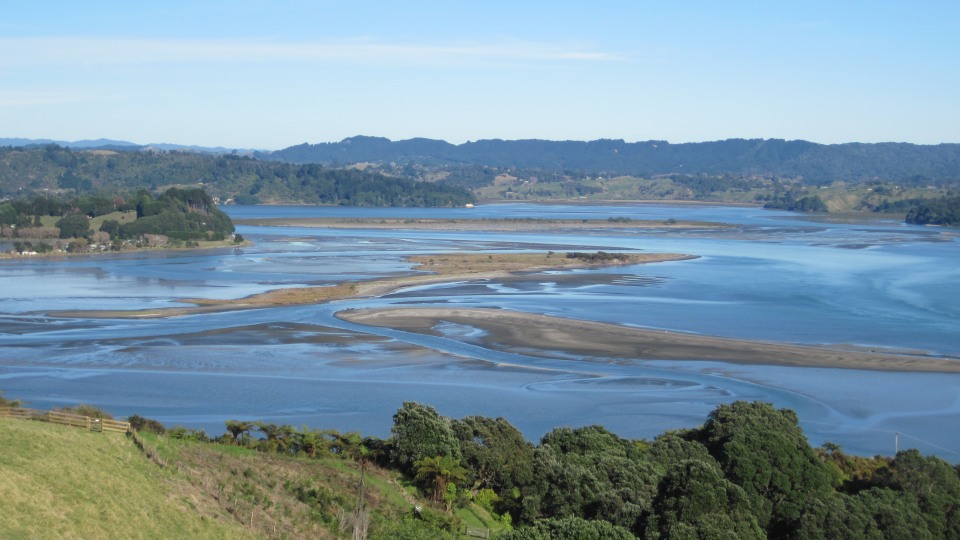 Words such as whanga (harbour), are common in names describing natural features. Image: LEARNZ.