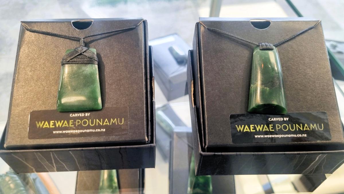 Each piece of pounamu from Waewae Pounamu comes with a unique traceability code which shows where the stone came from, how it was processed, and who carved it. Image: LEARNZ.