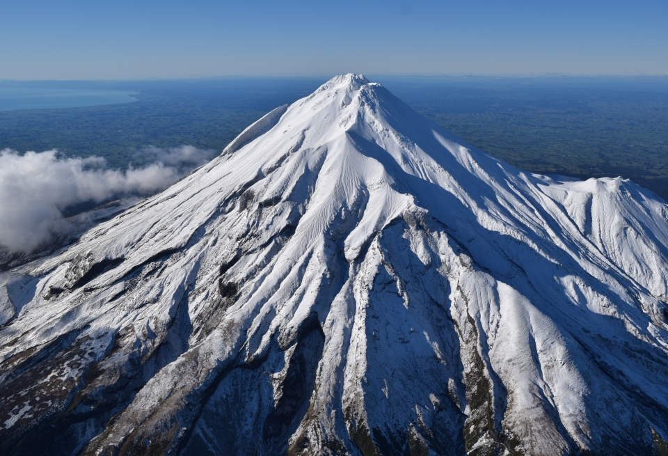 Mount Taranaki and Fanthoms Peak. Image: Bruce Hayward.