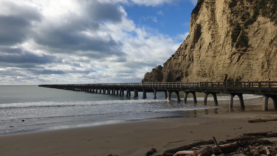 Captain Cook gave the name Tolaga Bay after a communication error with Māori. Image: LEARNZ.