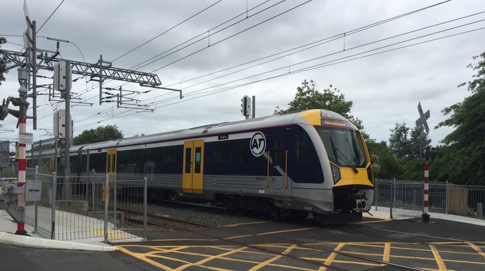 All electric rail is in the North Island. Image: LEARNZ.