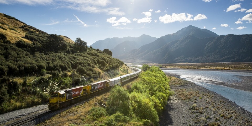 KiwiRail’s Great journeys of New Zealand is a connected network that can take passengers from Tāmaki Makaurau Auckland to Māwhero Greymouth. Image: KiwiRail.
